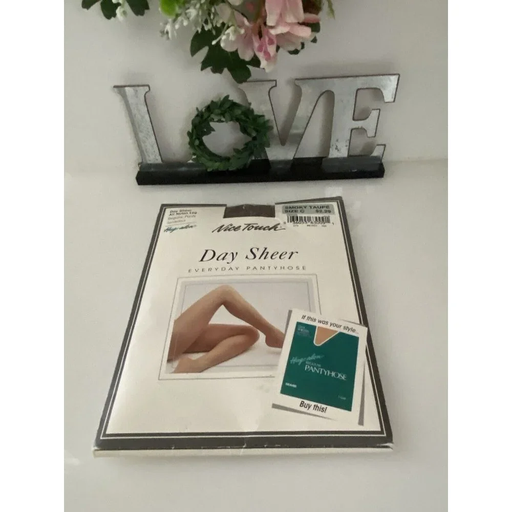 Nice Touch Day Sheer Pantyhose Non Control Size C Smokey Taupe Day Sheer Toe NIB